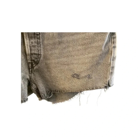 Levi 501 Women's  Distressed Denim Black Shorts Sz 32 - Picture 6 of 8